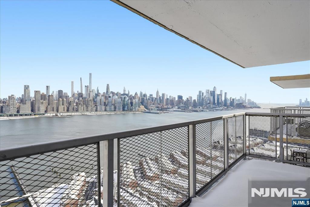 6600 Boulevard East 23C - Photo 1