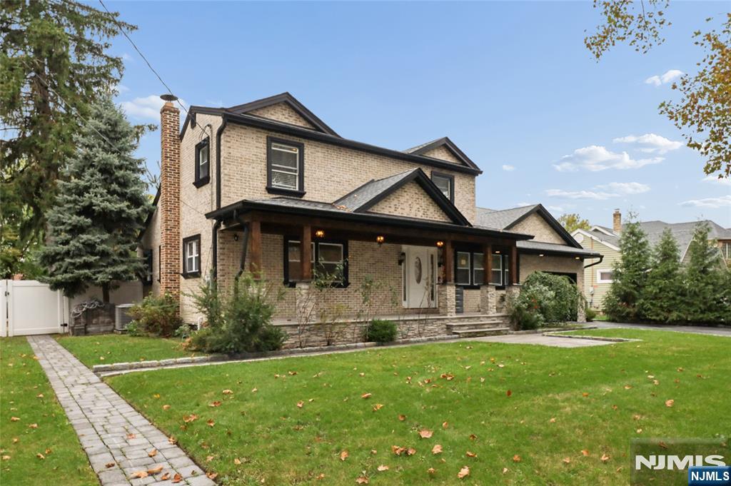 707 Chadwick Drive - Photo 2