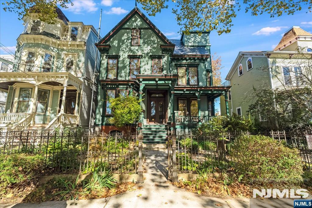 74 Sherman Place - Photo 1
