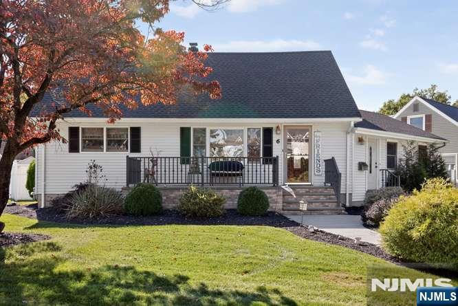 6 White Oak Lane - Photo 1