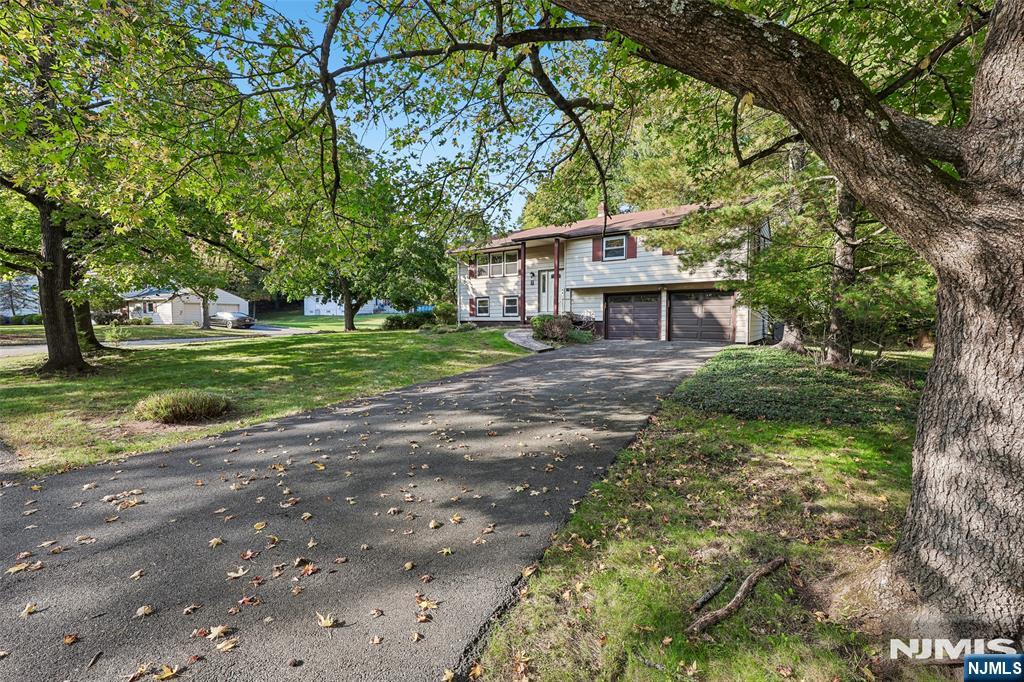 7 Tanglewood Drive - Photo 3