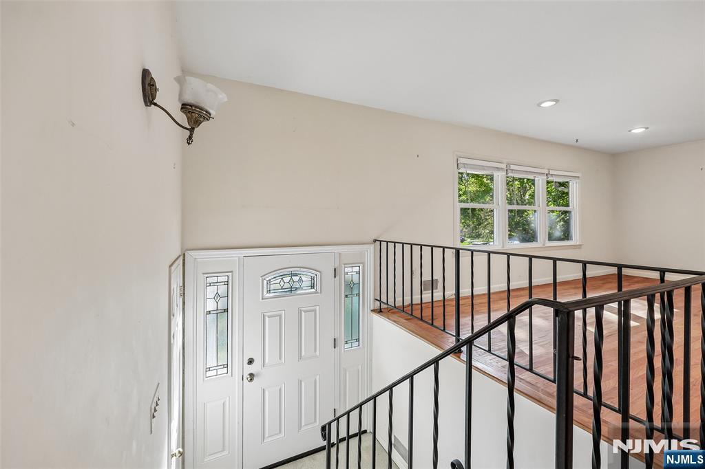 7 Tanglewood Drive - Photo 4