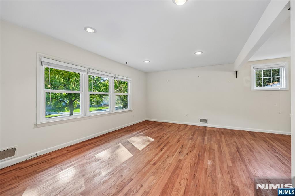 7 Tanglewood Drive - Photo 5