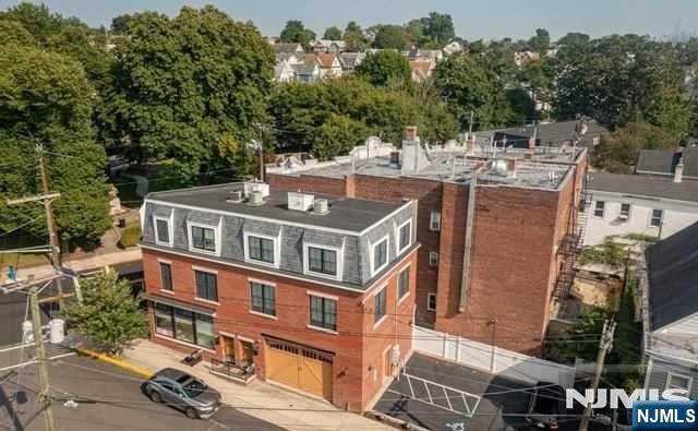 368 Paterson Avenue Left - Photo 3