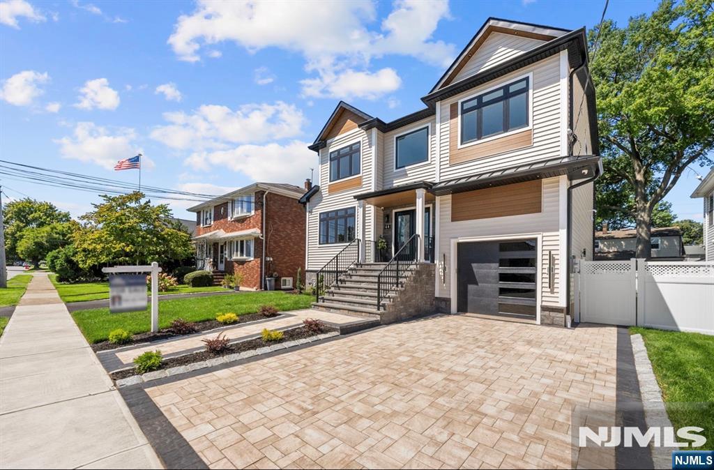 44 Liberty Street - Photo 2