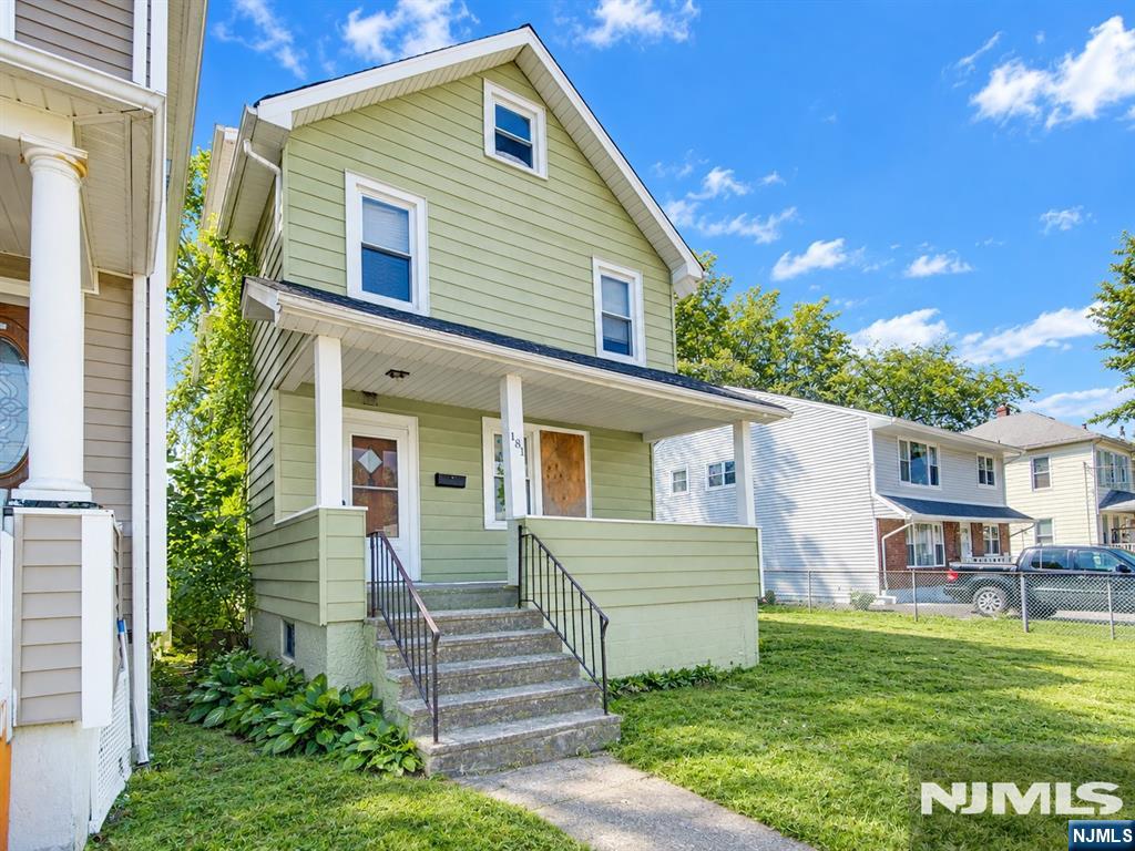 181 Berdan Place - Photo 2