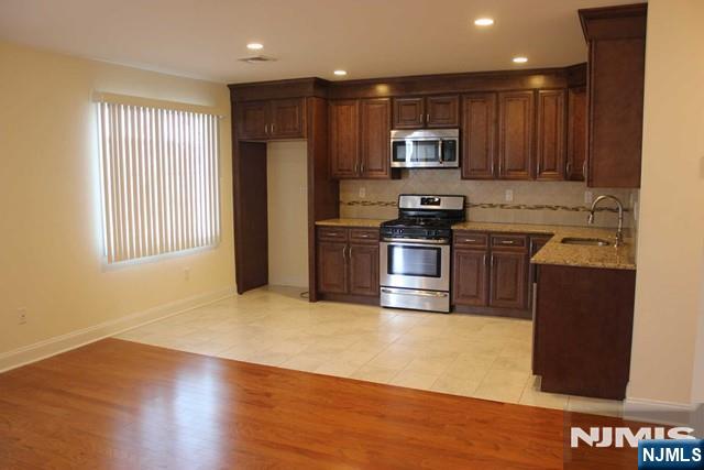 10 Gall Avenue 2 - Photo 4