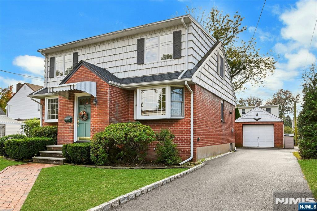 59 Chestnut Avenue - Photo 2