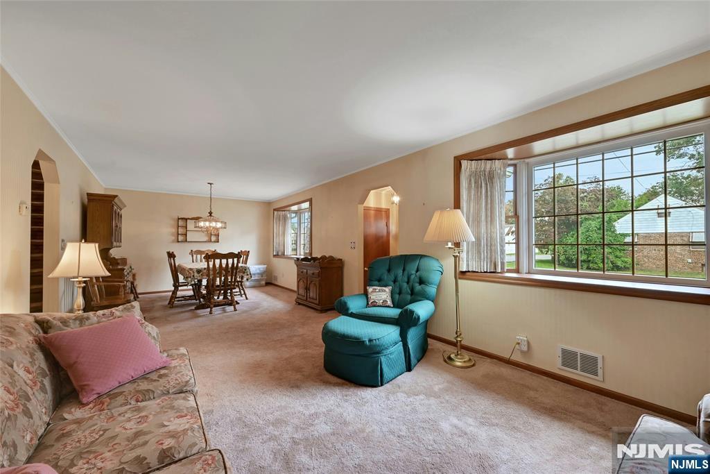 59 Chestnut Avenue - Photo 4