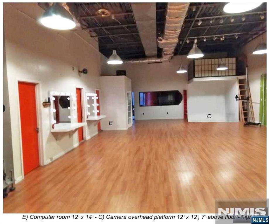 610 Broad Avenue — photo 14