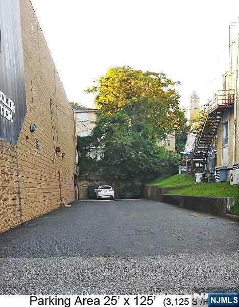 610 Broad Avenue — photo 24