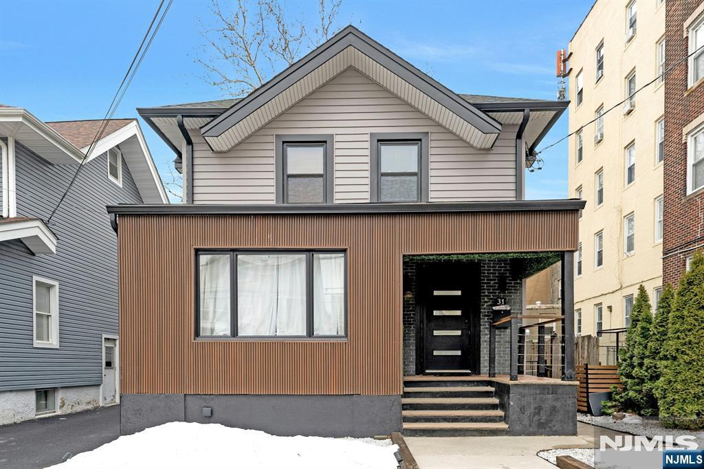 31 72nd Street - Photo 2
