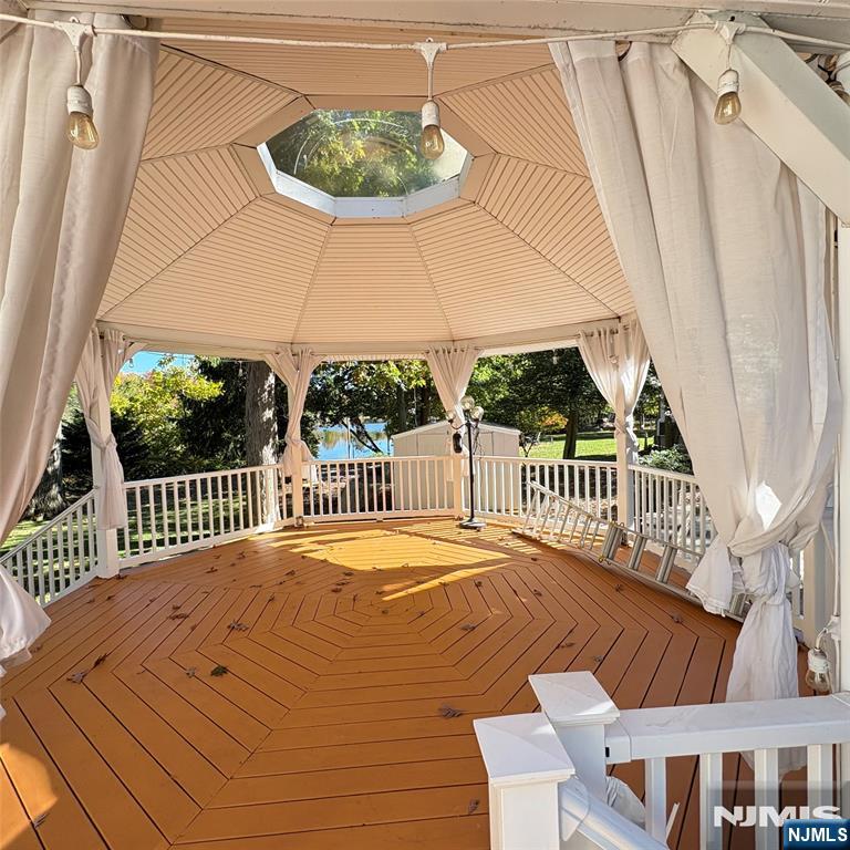 49 White Pond Road - Photo 4
