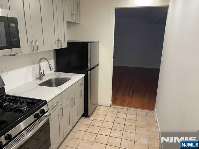 3-10 Fair Lawn Avenue - Photo 4