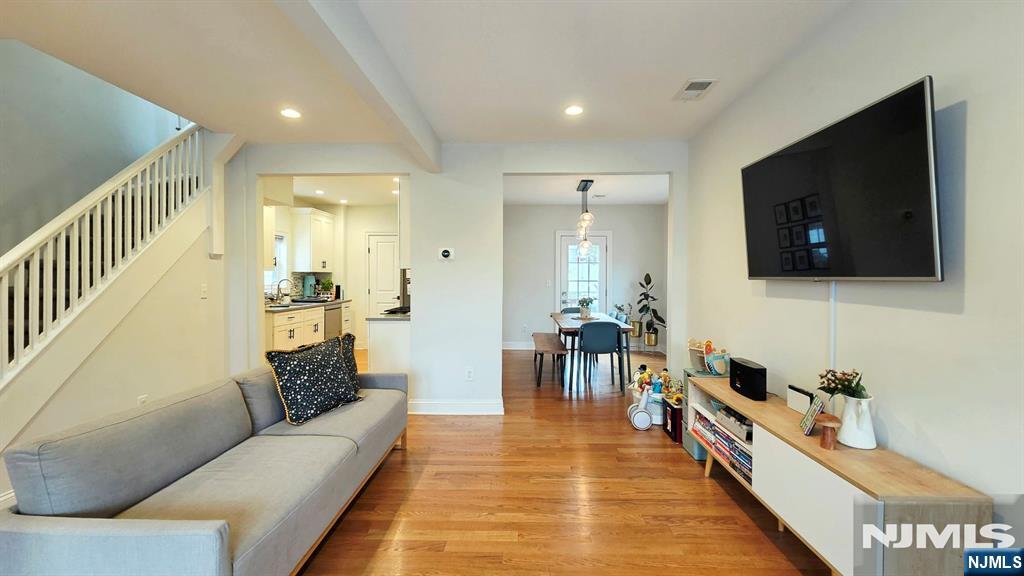 271 Castle Terrace - Photo 2