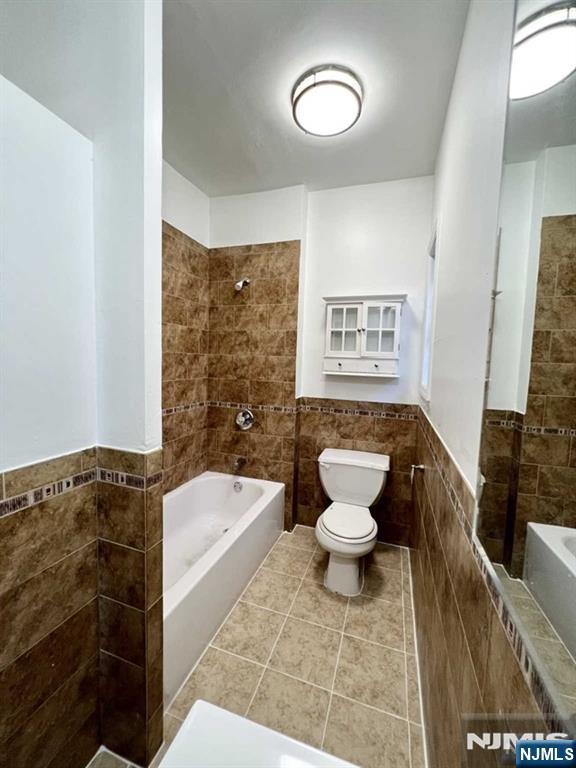 112 Hayward Place 1 - Photo 3