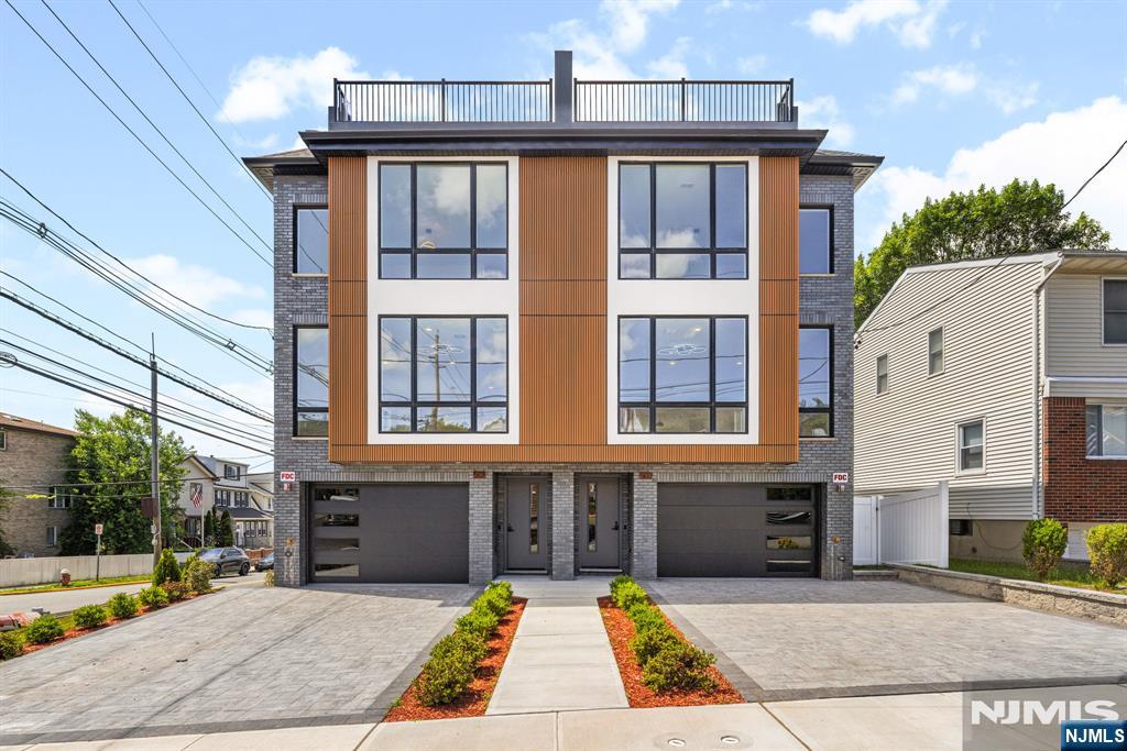 503 Saint Pauls Avenue - Photo 1