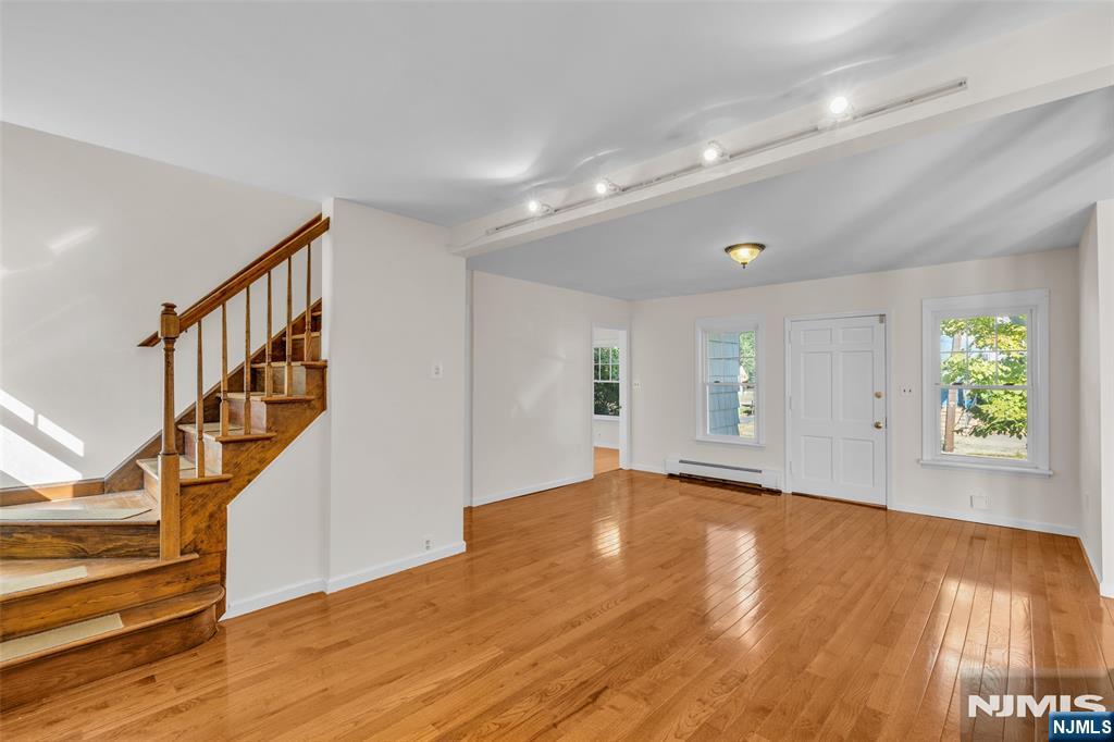 187 State Street - Photo 5