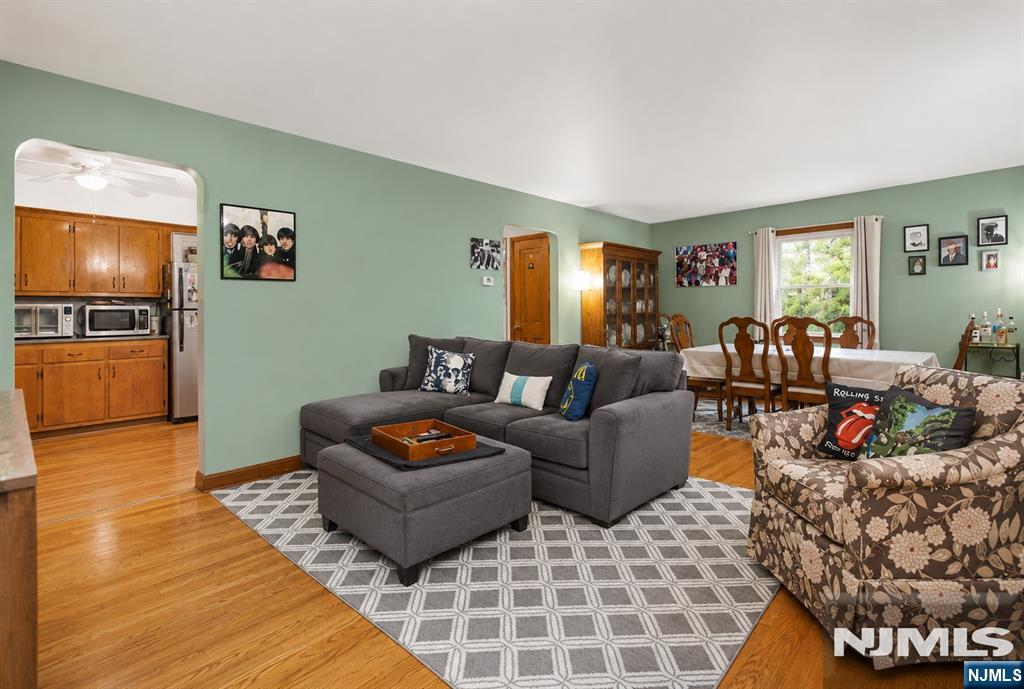 340 Saddle River Road 2 - Photo 3