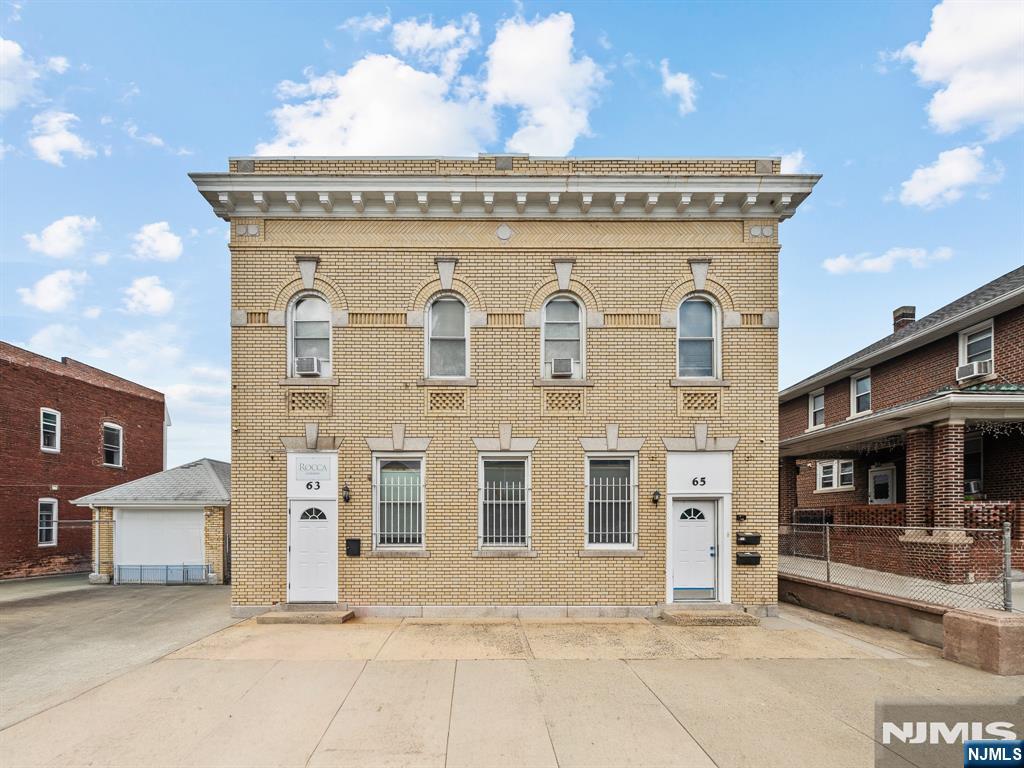 63 Harrison Avenue 1 - Photo 1