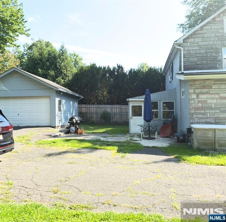 704 Franklin Turnpike - Photo 4