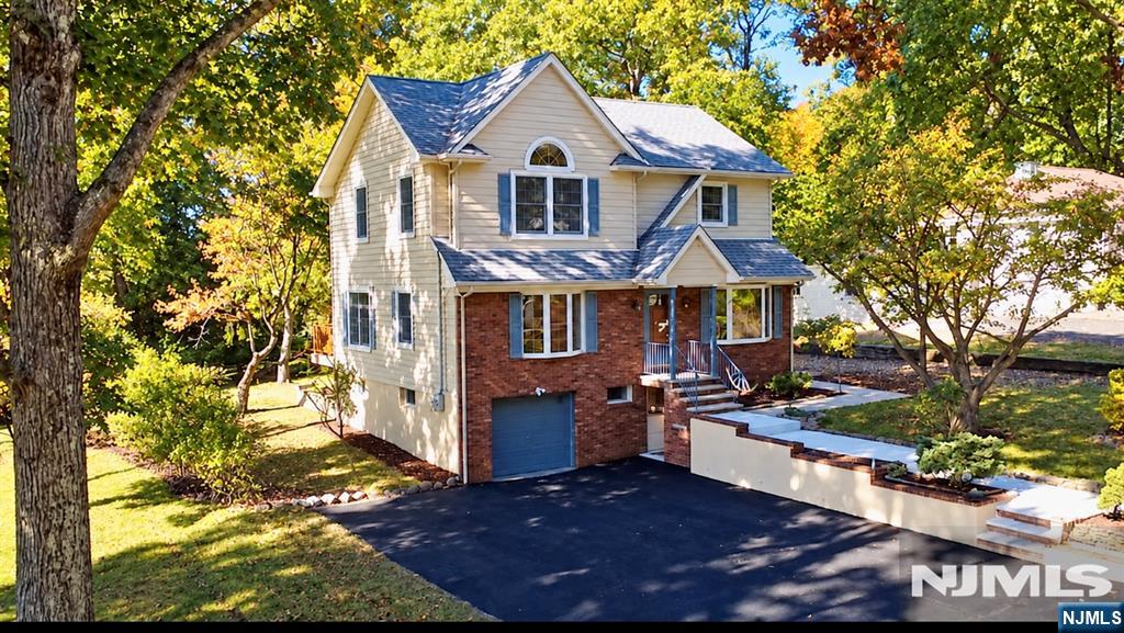 447 Manchester Avenue - Photo 2