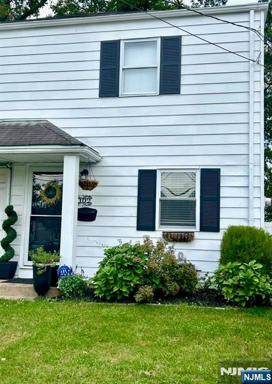 102 Floyd Avenue - Photo 2