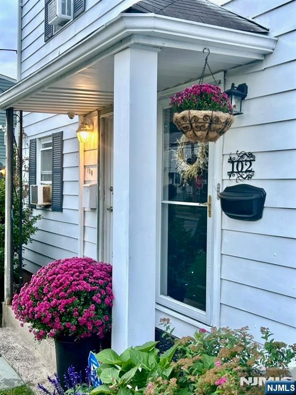 102 Floyd Avenue - Photo 3