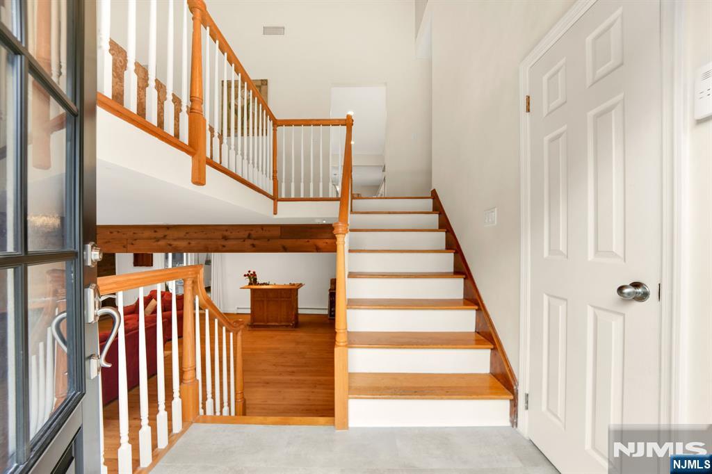 10 Edward Circle - Photo 2