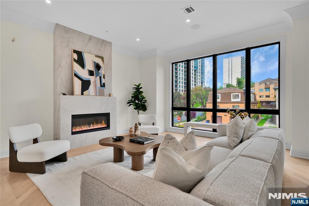 470 Palisades Boulevard - Photo 4
