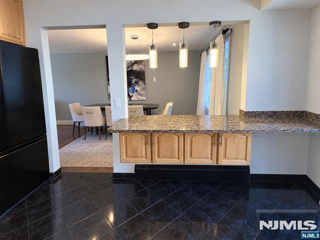 93 Hillside Avenue - Photo 5