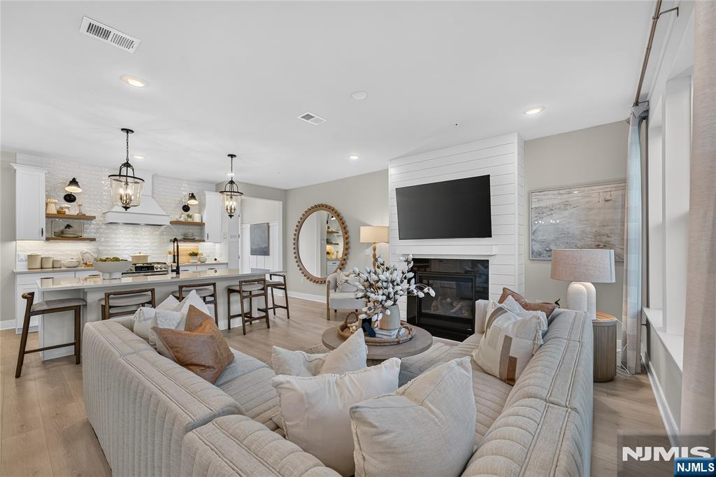 12 Reservoir Court - Photo 5