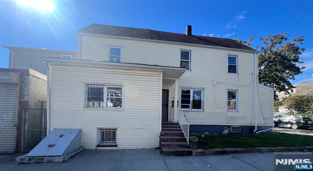 718 13th Street - Photo 2