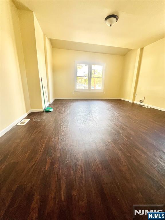 718 13th Street - Photo 3