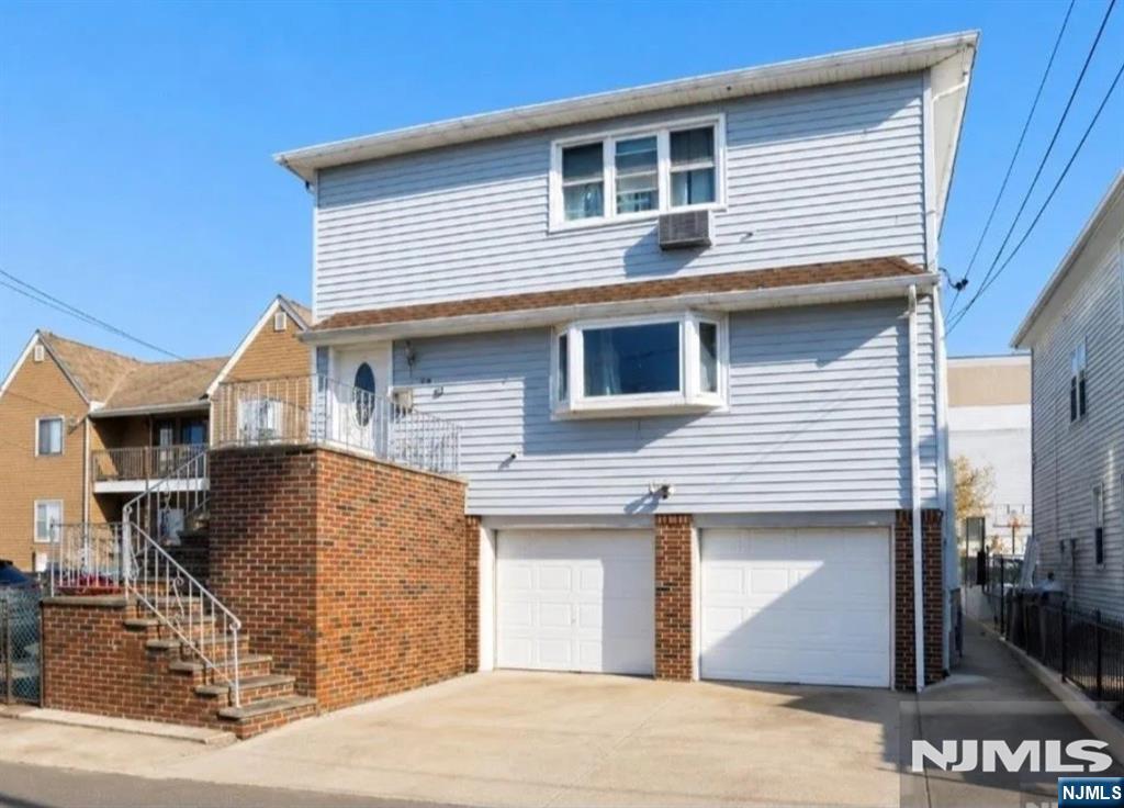 214 Morris Street - Photo 1