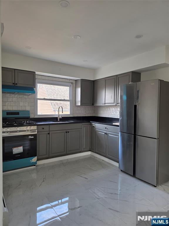 214 Morris Street - Photo 2