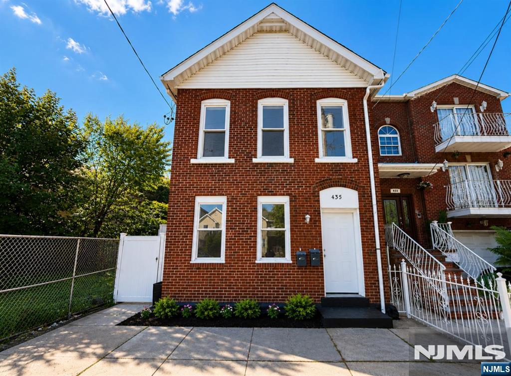 435 17th Street 1 - Photo 1