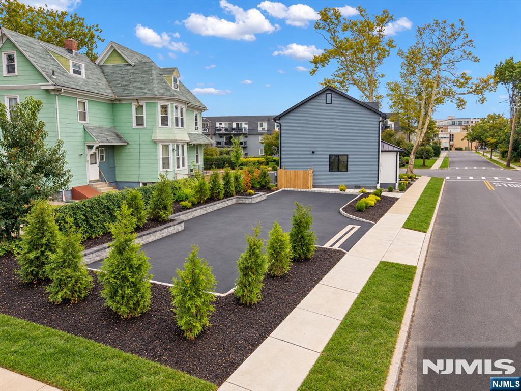 363 Park Street - Photo 5