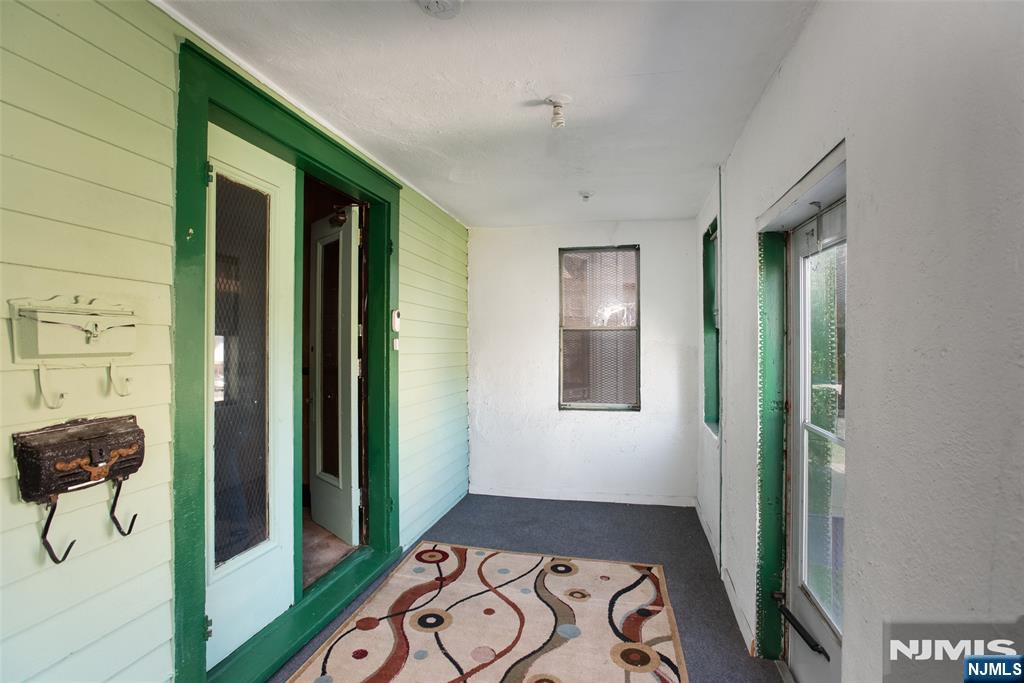 108 Arlington Avenue - Photo 2