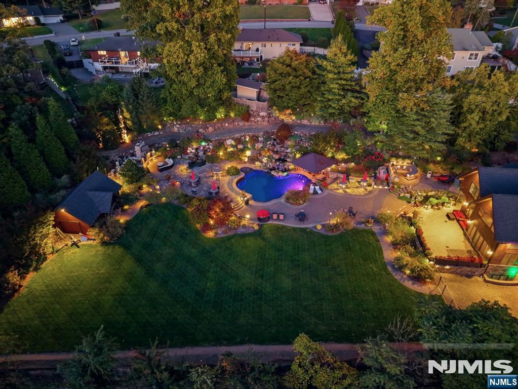 87 Jackson Avenue - Photo 1