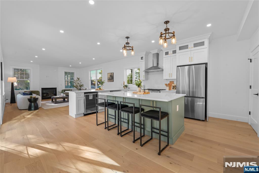 39-42 Sycamore Drive - Photo 3