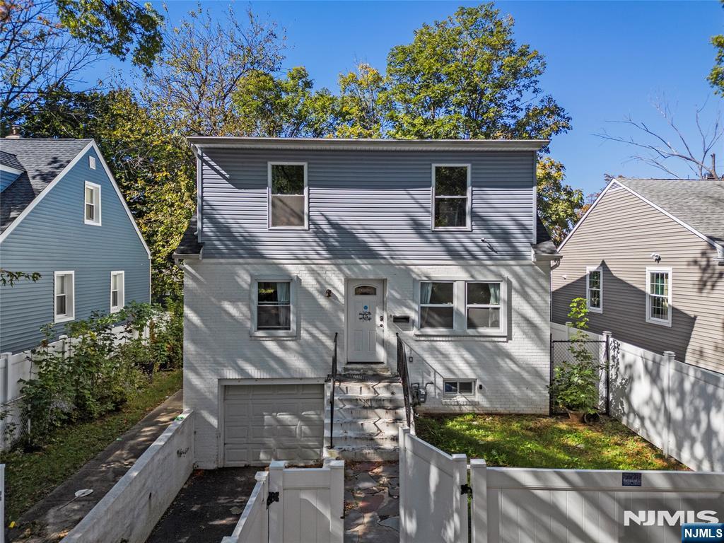 15 Chelsea Avenue - Photo 2