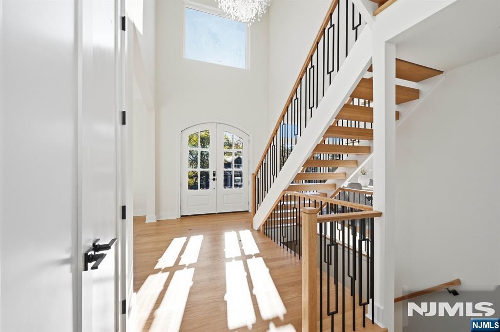 54 Knollwood Drive - Photo 2