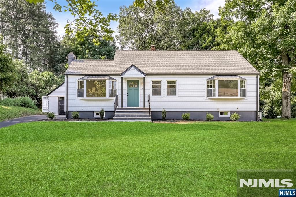 924 Franklin Avenue - Photo 1