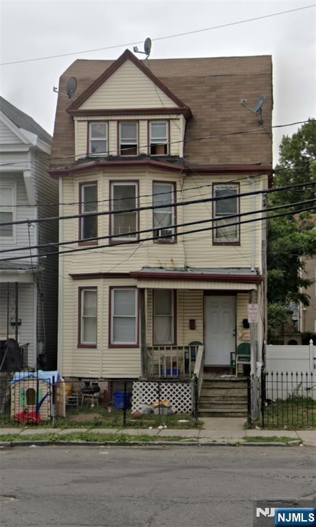 94 Peabody Place - Photo 1