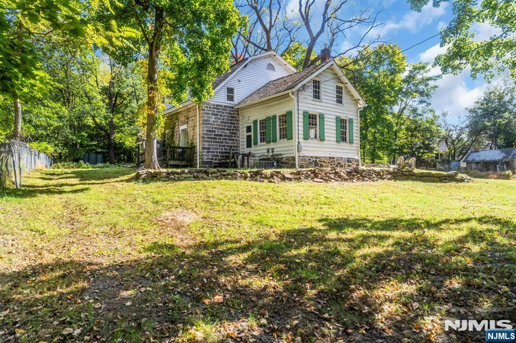 639A Piermont Road - Photo 3