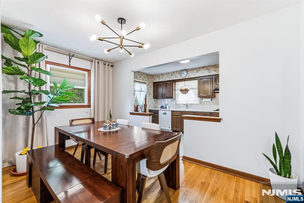454 Lasalle Avenue - Photo 4