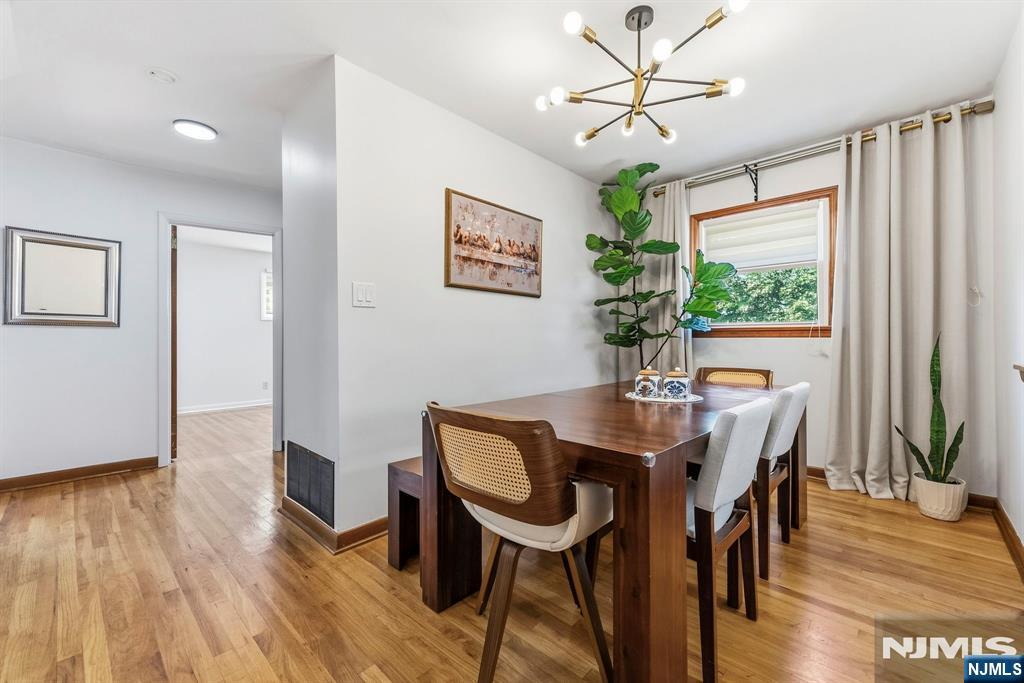 454 Lasalle Avenue - Photo 5