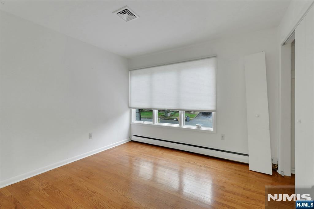 32 Clinton Lane - Photo 3