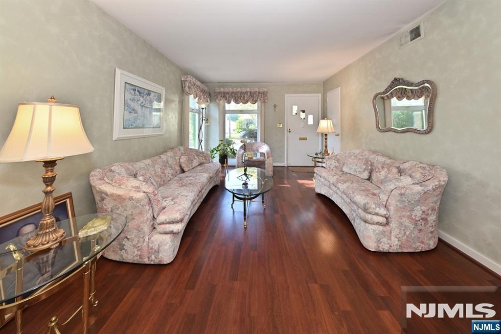65 Lafayette Avenue - Photo 3